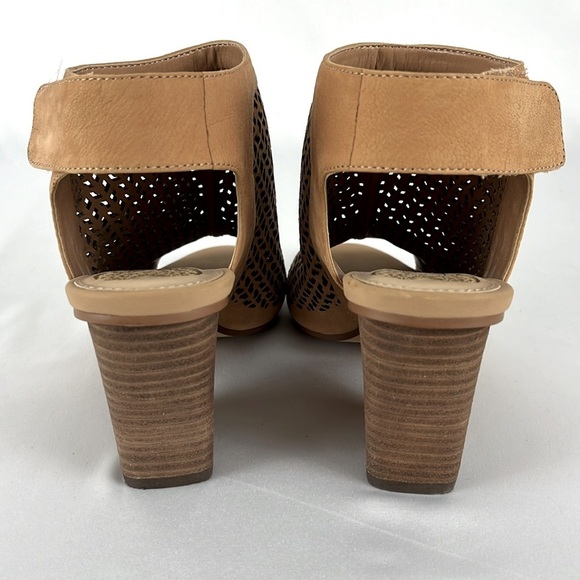 Vince Camuto Nude Leather Peep-Toe Sandal Stacked Heel - Dastana, Sz 7M. - Picture 5 of 13